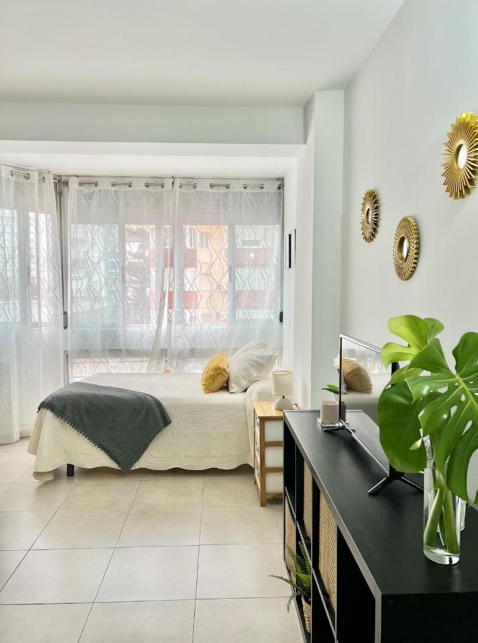 Precioso Estudio Con Piscina, Junto A La Playa Torre Del Mar Buitenkant foto