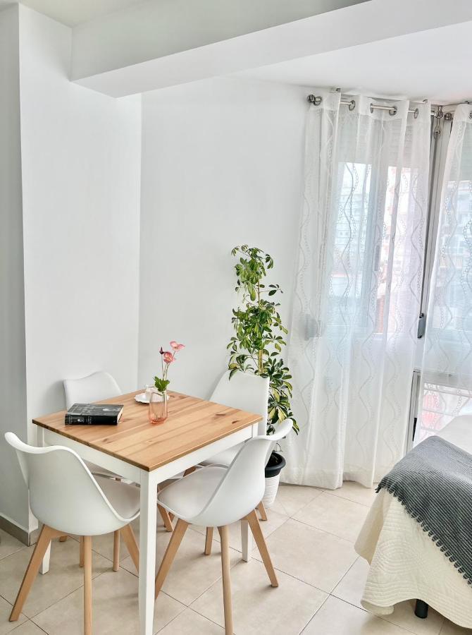 Precioso Estudio Con Piscina, Junto A La Playa Torre Del Mar Buitenkant foto